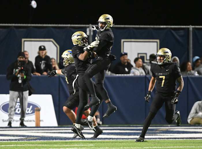 Mater Dei vs St John Bosco October 13, 2023 Photo-Heston Quan81